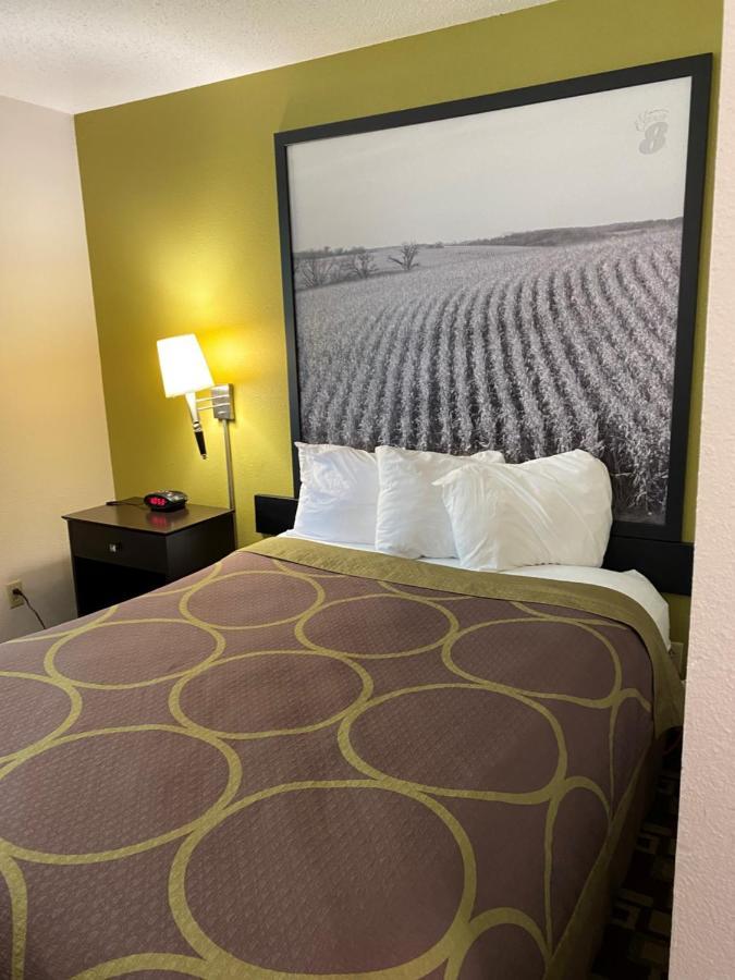 Hotel Super 8 By Wyndham Independence Ia Exteriér fotografie