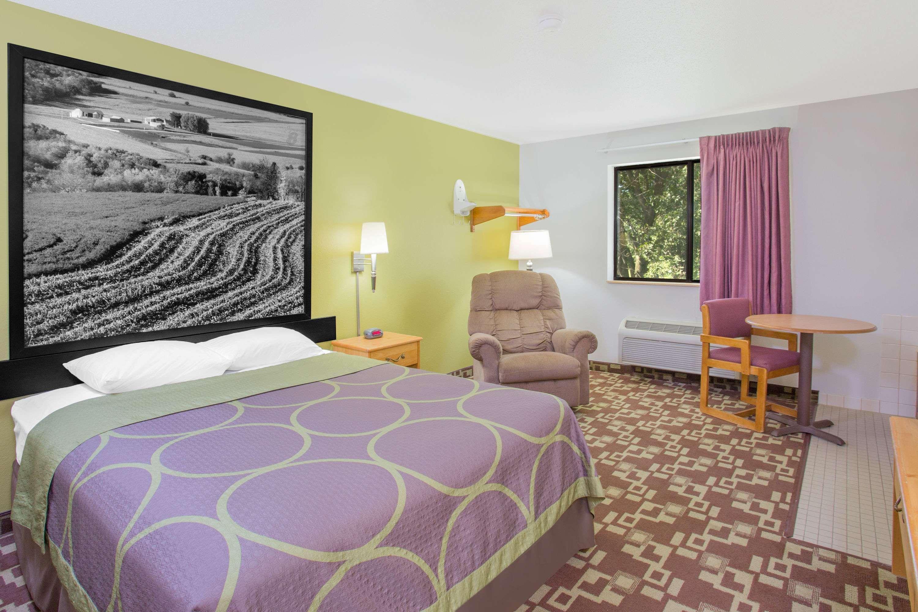 Hotel Super 8 By Wyndham Independence Ia Exteriér fotografie